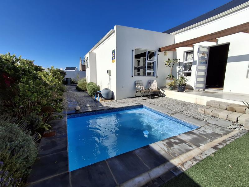 3 Bedroom Property for Sale in Britannia Bay Western Cape